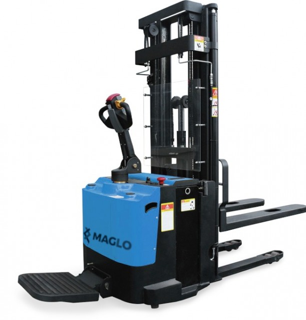 MAGLO - Wózek podnośnikowy elektryczny z platformą operatora (bateria litowo-jonowa) 1,6 T WRPW16TLi